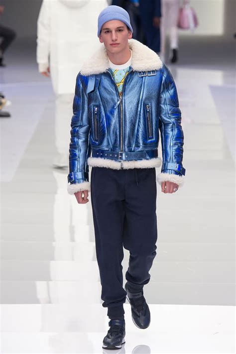 versace fall winter 2016 menswear|VERSACE FALL/WINTER 2016.